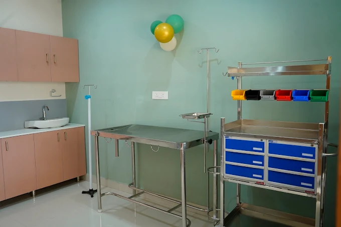 West Paws Pet Clinic (Dr.K.Rajavardan) Veterinary Clinic in Manikonda, Hyderabad — Facility Photo 3