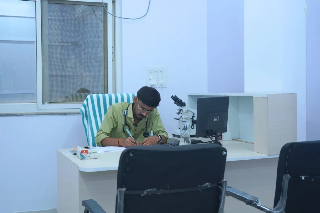 Divine Paws Veterinary Clinic Veterinary Clinic in Bolarum, Hyderabad — Facility Photo 2