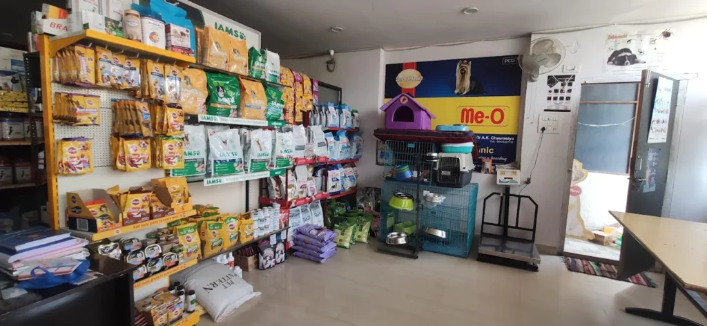 Lifeline Veterinary Clinic Veterinary Clinic in Hyderguda, Hyderabad — Facility Photo 6