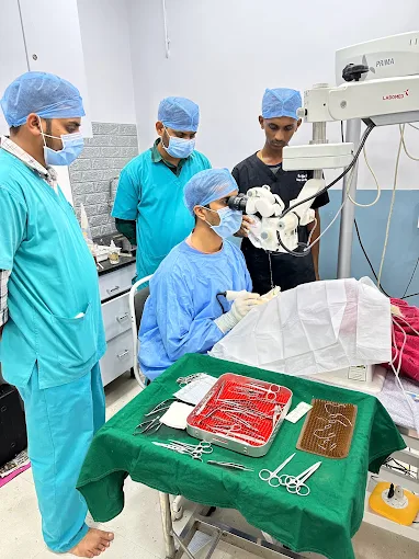 Dr Rina Dev’s Animal & Bird Clinic Veterinary Clinic in Khar West, Mumbai — Facility Photo 4